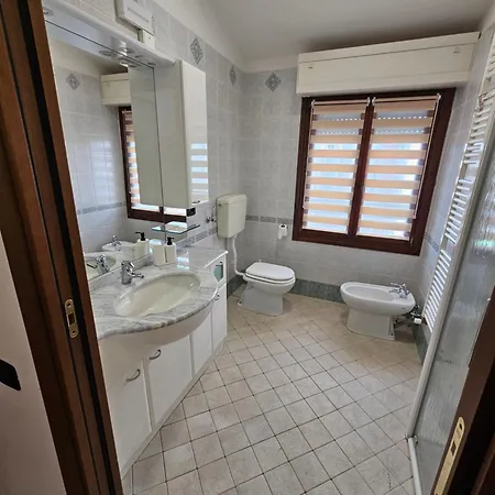 Dimora Del Borgo - Airport Apartman