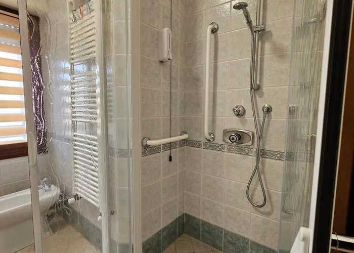 Dimora Del Borgo - Airport Daire *